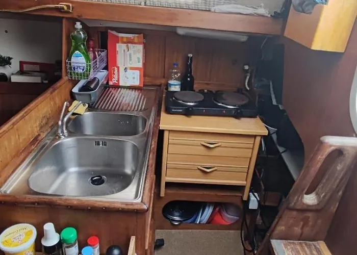 Sailboat Land And Sea, Vegetated * La Rochelle (Charente-Maritime)